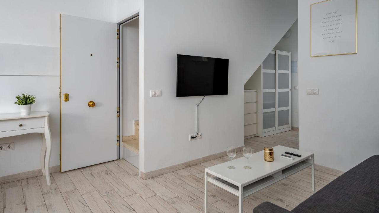 Appartement Cozy Terrace With Pool In By Costarentals - Ref 206 *